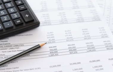 462 - Horizontal vs Vertical Analysis: Key Differences, Benefits, and Financial Insights