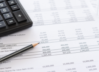 462 - Horizontal vs Vertical Analysis: Key Differences, Benefits, and Financial Insights